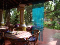 格蘭帕斯旅館-三角梅酒店 安朱納海酒店