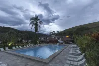 Resort Fazenda 3 Pinheiros - Pools