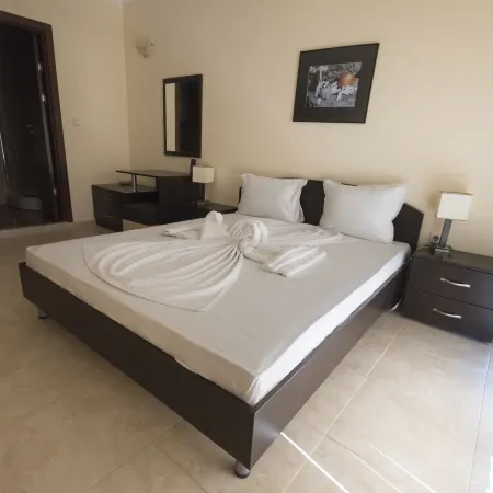 Apollon Apartments