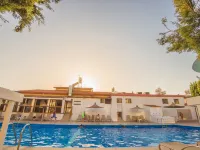 Windmills Hotel Apartments Hotels in Pernera