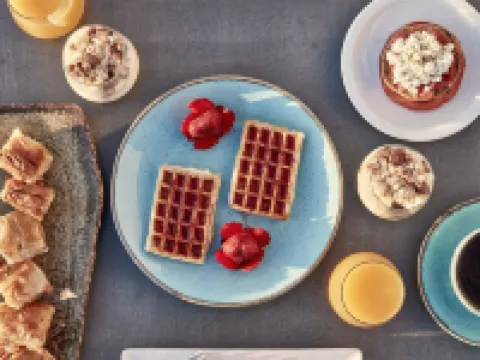 Elysian Santorini Hotels in Finikia