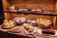 Hotel Pilier d'Angle & Wellness - breakfast