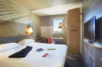 Hôtel ibis Archamps Porte de Genève Hôtels à : Saint-Julien-en-Genevois