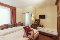 Le Petit Charme-Inn Hotels near Zermatt Railway Station