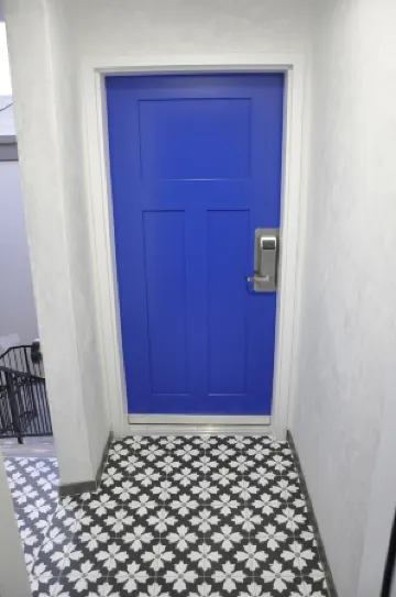 The Belmont Shore Inn