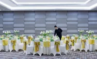 Hotel Santika Kelapa Gading - 3-Star