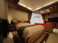 โรงแรมเอเชีย - เฉพาะผู้ใหญ่เท่านั้น - พร้อมอาหารเช้า