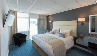 The Barnstaple Hotel Hotels near HSBC