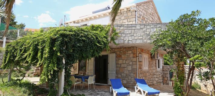 Beach Villa Olivia Hotels in Korcula Island