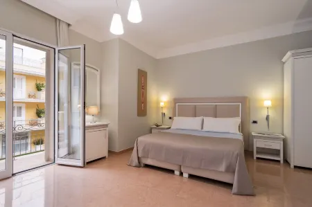 Victoria Palace Hotel & Zen Wellness Отели рядом с достопримечательностью «Gallipoli 1° accesso libero al Mare»