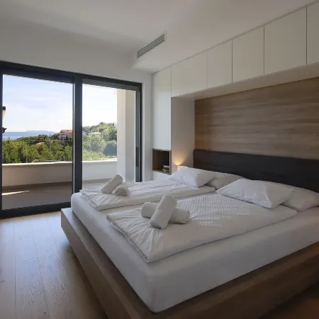 Modena Maris Apartments Отели рядом с достопримечательностью «Пляж Медвея»