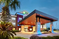 Holiday Inn Express & Suites PANAMA CITY-TYNDALL by IHG Hotels in Callaway