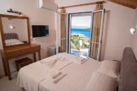 Oasis Hotel Hotels in Perigiálion