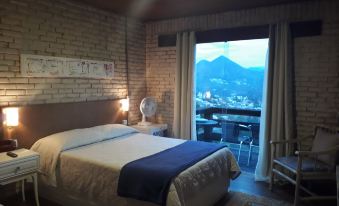 Pousada Vale Das Flores