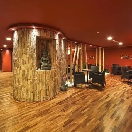 Maximus Resort