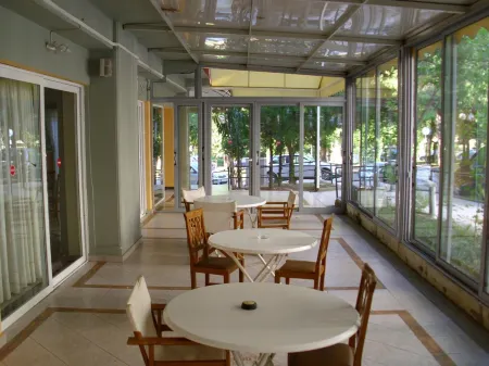 Hotel Cybele Pefki Отели в г. Северна Атина