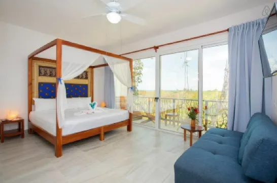 第 5 大道海洋禪風套房酒店 - 限成人 鄰近Playa Punta Esmeralda的酒店