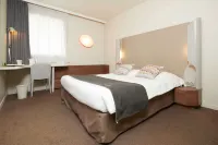 Campanile Nantes Centre - Saint Jacques Hotels in Saint-Sebastien-sur-Loire