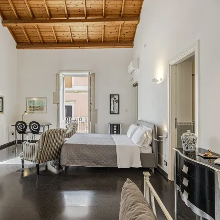 Lakkios Charming Suites and Rooms