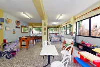 Dionisos Palms Apartments