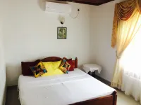 New White House Hotel dekat Kaluwamodara Praweni Paththini Dewalaya