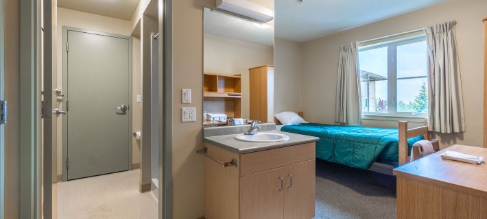 Vancouver Island Residences Hotels in Nanaimo