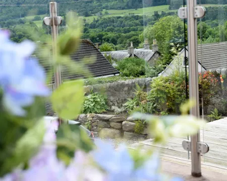 Craigmhor Lodge & Courtyard Hoteles en Pitlochry