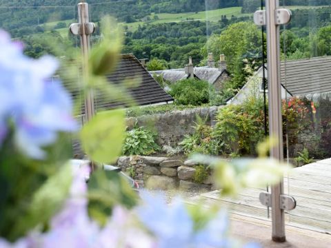Craigmhor Lodge & Courtyard