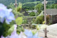 Craigmhor Lodge & Courtyard - 4-Star