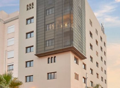 M Suite Hotel