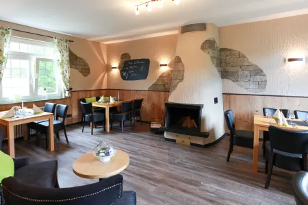 Hotel Reinhold Отели в г. Бергнойштадт