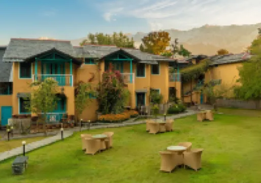 Tree of Life Birdsong Chalets , Dharamshala فنادق في 