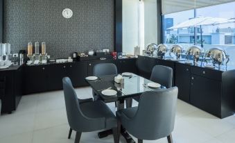 AR Suites Fontana Bay - Kalyani Nagar