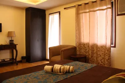 Twin Pines Suites Hotel a Tagaytay