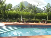 Hotel Faro Arenal - ที่มีสระว่ายน้ำ