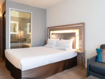 Novotel Paris 17