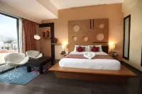 Grand Estancia Salem Hotels in Salem