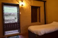 Retreat at Damaar