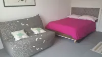 Auberge de villechaume Отели в г. Ламот-Бёврон