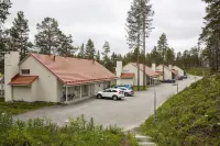 Holiday Club Kuusamon Tropiikki Apartments - parkir