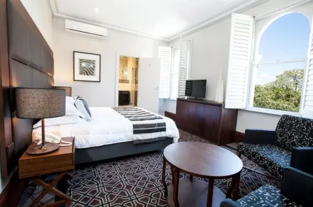 Avonmore on the Park Boutique Hotel Отели в г. Randwick
