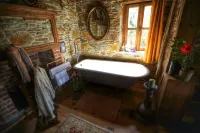 Terrace Houses Sirince - Fig, Olive Clockmakers and Grapevine Hotels in Sirince