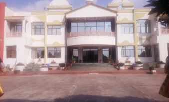 Mauj Mahal Fun Resort & Water Park - Housity