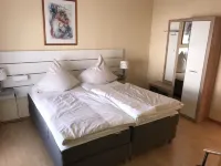 Pension & Gaststätte Handelshof Hotels in Schwalbach