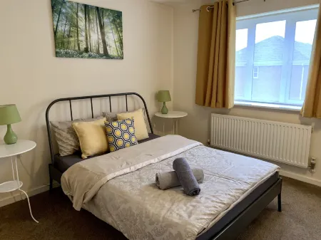 Cosy Corner House Отели в г. Кеттеринг