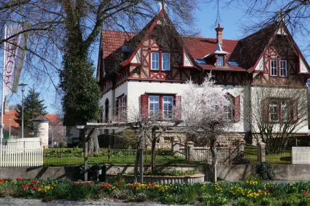 Gästehaus "Unsere Stadtvilla" Отели рядом с достопримечательностью «Barfußpark Hechingen»