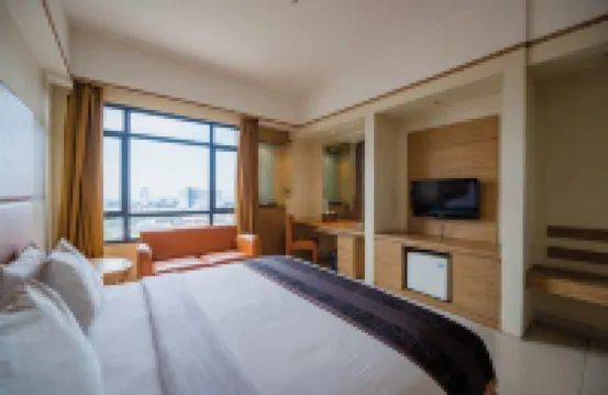 Grand Pasundan Convention Hotel Hotels near Jalan Pasar Induk Caringin