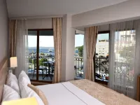 كولي هوتل Hotels near تمثال طروادة