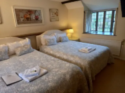 Bickleigh Castle Hotels in Mid Devon District