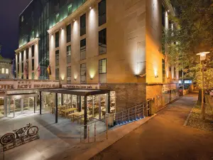 LOFT Premium & Wilson Palace